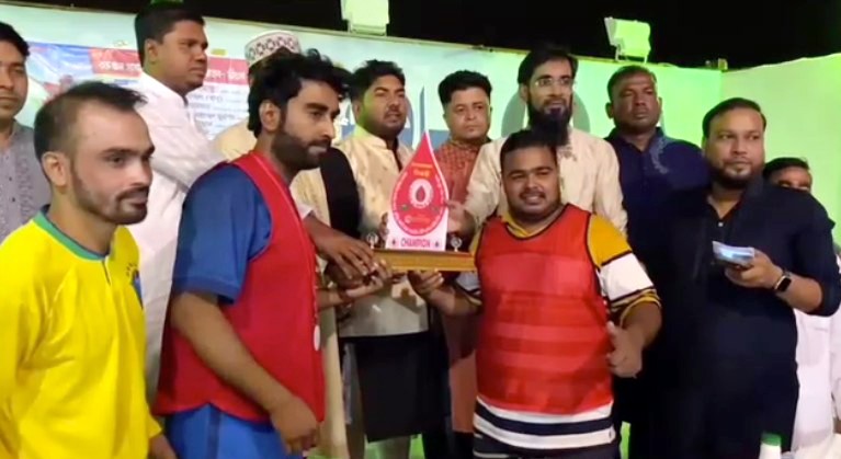 সৌদিআরবে রক্তঋন ও ফ্রেন্ডস ক্লাবের উদ্যোগে ফুটবল খেলা অনুষ্ঠিত